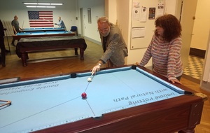 Mr NICOLAS essaie le billard Carambole avec assistance vidéo